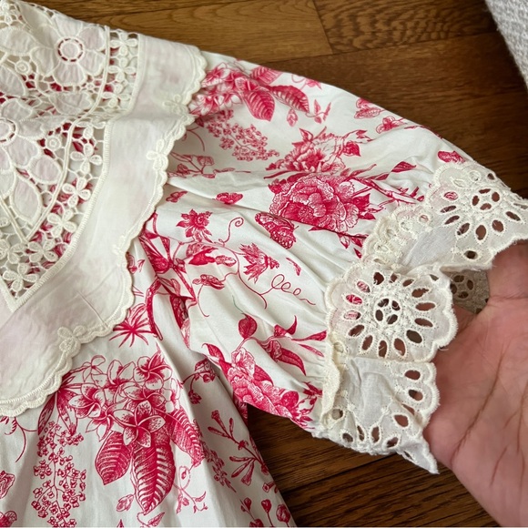 ANTHROPOLOGIE Vintage Floral Red and White top with Lace Accents - Picture 6 of 9